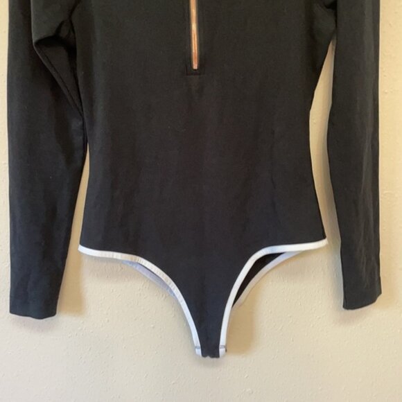 NIKE Women’s Long Sleeved Half Zip Bodysuit - Picture 3 of 9